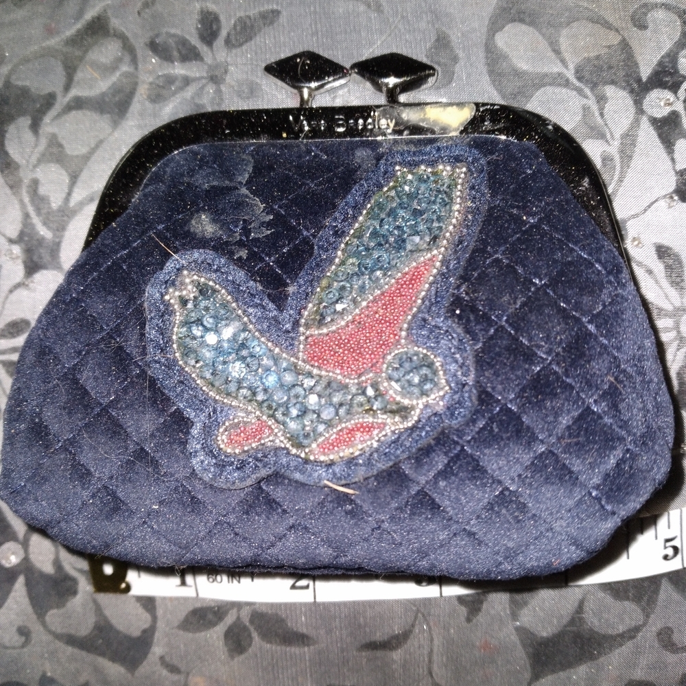 VERA BRADLEY ICONIC KISSLOCK COIN PURSE CLASSIC NAVY VELVET NWOT BEADED